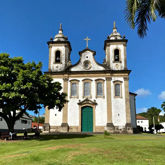Descubra a Paróquia Nossa Senhora dos Mares Descubra a Paróquia Nossa Senhora dos Mares